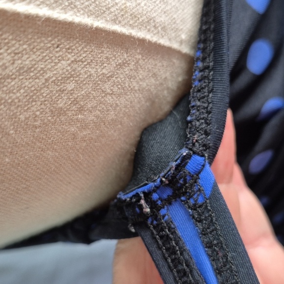 DKNY One Piece Swimsuit Black/Blue Polka Dot Side Ruching V Neck Swimwear Sz 10 - Picture 7 of 15